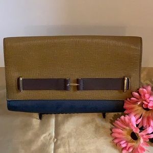 Vince Camuto Jemma Clutch-like new